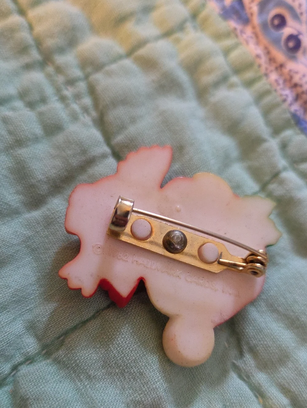 Vintage Hallmark Cards Red Bird Christmas Pin 1982